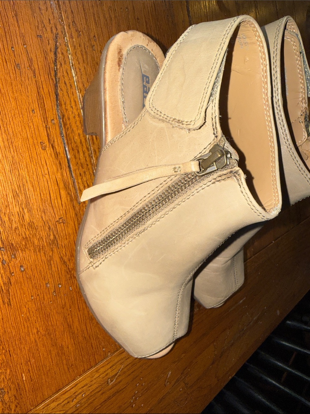 Earth Women's Tan Leather Peep-Toe Mule with Side Zipper